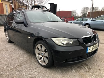 Location: Nottingham - 2007 BMW 318D SE Estate REG: FL57OOE, Keys: No, MOT Expiry date: 24/10/2025, 1995 Diesel, Manual, Former Keepers: 7