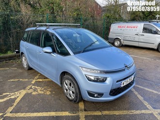 Location: Brentwood - 2015 CITROEN C4 GRAND PICASSO VTR + BL MPV REG: WT15DVO, Keys: No, MOT Expiry date: 13.09.2025, 1560 Diesel, 6 Speed Manual Diesel, Former Keepers: 8