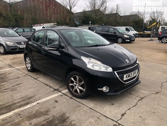 Location: Brentwood - 2013 PEUGEOT 208 ACTIVE 5 Door Hatchback REG: KM13XPX, Keys: No, MOT Expiry date: 13/10/2025, 1199 Petrol, 5 Speed Manual Petrol, Former Keepers: 5