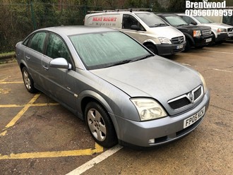 Location: Brentwood - 2005 VAUXHALL VECTRA DESIGN AUTO 5 Door Hatchback REG: FP05KCK, Keys: No, MOT Expiry date: 03/06/2026, 2198 Petrol, 5 Speed Auto Petrol, Former Keepers: 4