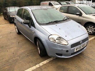 Location: Brentwood - 2006 FIAT GRANDE PUNTO ACTIVE 65 5 Door Hatchback REG: WV56WEU, Keys: No, MOT Expiry date: 06/03/2026, 1242 Petrol, 5 Speed Manual Petrol, Former Keepers: 13