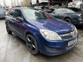 Location: Stapleford - 2008 VAUXHALL ASTRA LIFE A/C 5 Door Hatchback REG: BG08KME, Keys: Yes, MOT Expiry date: 26/05/2026, 1598 Petrol, 5 Speed Manual Petrol, Former Keepers: 4