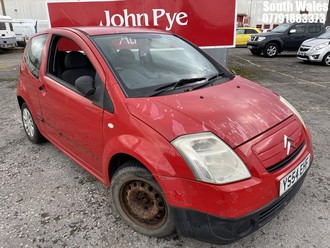 Location: South Wales - 2004 CITROEN C2 LX 3 Door Hatchback REG: YS54EHF, Keys: No, MOT Expiry date: 18/07/2025, 1124 Petrol, 5 Speed Manual Petrol, Former Keepers: 5