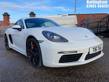 Location: Nottingham - 2017 PORSCHE 718 CAYMAN S S-A Coupe REG: T16TAA, 2497cc Petrol, 7 Speed S-Auto Petrol, Former Keepers: 1, Keys: Yes, MOT Expiry date: 29/06/2026