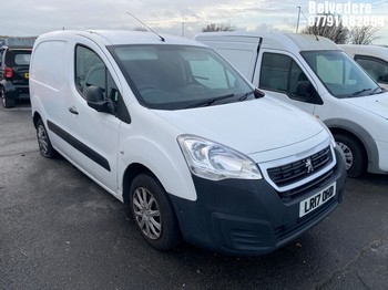 Location: Belvedere - 2017 PEUGEOT PARTNER SE L1 BLUE HDI Panel Van REG: LR17OHD, Keys: Yes, MOT Expiry date: 05/09/2026, 1560 Diesel, 5 Speed Manual Diesel, Former Keepers: 6