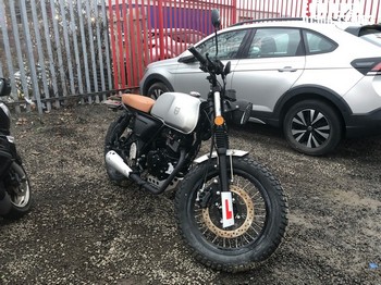 Location: Edinburgh - 2023 MUTT AKITA 125 Motorcycle REG: SL73LLX, Keys: No, MOT Expiry date: 09/10/2026, 125 Petrol,, Former Keepers: 1