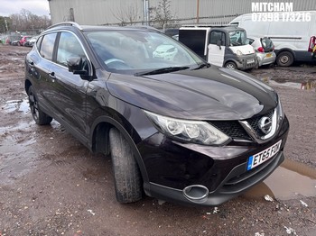 Location: Mitcham - 2016 NISSAN QASHQAI N-CONNECTA DIG-T 5 Door Hatchback REG: ET65FOK, Keys: No, MOT Expiry date: 11/02/2026, 1197 Petrol, Variable Speed Auto Petrol, Former Keepers: 3