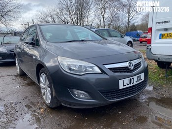Location: Mitcham - 2010 VAUXHALL ASTRA EXCLUSIV AUTO 5 Door Hatchback REG: LJ10JXL, Keys: No, MOT Expiry date: 26/01/2026, 1598 Petrol, 6 Speed Auto Petrol, Former Keepers: 7