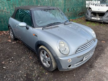 Location: Mitcham - 2005 MINI MINI ONE Convertible REG: YA55PZN, Keys: No, MOT Expiry date: 20/07/2025, 1598 Petrol, 5 Speed Manual Petrol, Former Keepers: 6