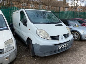 Location: Mitcham - 2006 RENAULT TRAFIC SL27 DCI 100 SWB Panel Van REG: CE06OXS, Keys: No, MOT Expiry date: 20/03/2025, 1870 Diesel, 6 Speed Manual Diesel, Former Keepers: 5