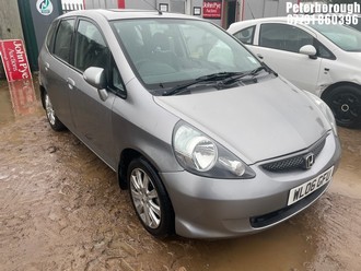 Location: Peterborough - 2006 HONDA JAZZ SE 5 Door Hatchback REG: WL06GFU, Keys: No, MOT Expiry date: 23/09/2026, 1339 Petrol, 5 Speed Manual Petrol, Former Keepers: 2