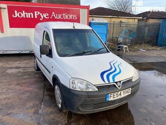 Location: Hull - 2004 VAUXHALL COMBO 2000 LPG Car Derived Van REG: FE54YHO, Keys: No, MOT Expiry date: 12/02/2026, 1598 Gas Bi Fuel, 5 Speed Manual Petrol/Gas, Former Keepers: 7