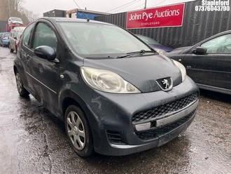 Location: Stapleford - 2011 PEUGEOT 107 URBAN 3 Door Hatchback REG: LP60HFK, Keys: Yes, MOT Expiry date: 02/02/2026, 998 Petrol, 5 Speed Manual Petrol, Former Keepers: 6