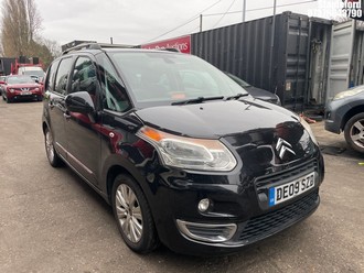 Location: Stapleford - 2009 CITROEN C3 PICASSO EXCLUSIVE MPV REG: DE09SZD, Keys: Yes, MOT Expiry date: 26/10/2026, 1598 Petrol, 5 Speed Manual Petrol, Former Keepers: 6