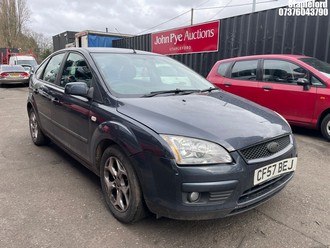 Location: Stapleford - FORD FOCUS STYLE 5 Door Hatchback REG: CF57BEJ., Keys: Yes, MOT Expiry date: 09/05/2026, 1596cc Petrol, 5 Speed Manual Petrol, Former Keepers: 8