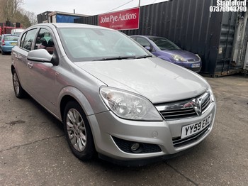 Location: Stapleford - 2009 VAUXHALL ASTRA ACTIVE PLUS 5 Door Hatchback REG: YY59EAC, Keys: Yes, MOT Expiry date: 27/11/2026, 1598 Petrol, 5 Speed Manual Petrol, Former Keepers: 1