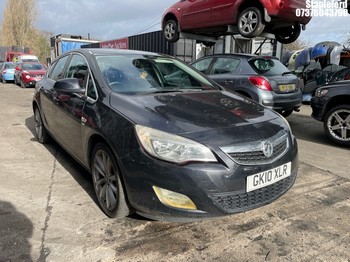 Location: Stapleford - 2010 VAUXHALL ASTRA SE 5 Door Hatchback REG: GK10XLR, Keys: Yes, MOT Expiry date: 12/03/2026, 1598 Petrol, 5 Speed Manual Petrol, Former Keepers: 9