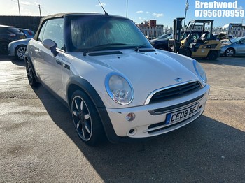 Location: Brentwood - 2008 MINI ONE SIDEWALK Convertible REG: CE08BEJ, Keys: No, MOT Expiry date: 17/11/2025, 1598 Petrol, 5 Speed Manual Petrol, Former Keepers: 6