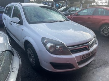 Location: Stapleford - 2006 VAUXHALL ASTRA LIFE Estate REG: CU06YLN, Keys: No, MOT Expiry date: 26/01/2026, 1598 Petrol, 5 Speed Manual Petrol, Former Keepers: 5
