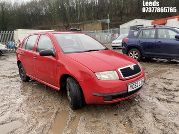 Location: Leeds - 2002 SKODA FABIA CLASSIC 16V 5 Door Hatchback REG: YG52LJY, Keys: No, MOT Expiry date: 02-05-2026, 1390 Petrol, 4 Speed Auto Petrol, Former Keepers: 12