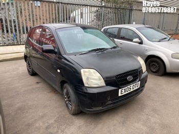 Location: Hayes - 2005 KIA PICANTO LX 5 Door Hatchback REG: EX05OTU, Keys: No, MOT Expiry date: 15/01/2026, 1086 Petrol, 5 Speed Manual Petrol, Former Keepers: 8
