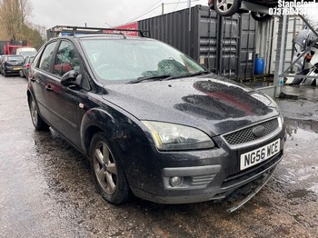 Location: Stapleford - 2006 FORD FOCUS ZETEC CLIMATE 5 Door Hatchback REG: NG56WCE, Keys: Yes, MOT Expiry date: 20/01/2027, 1596 Petrol, 5 Speed Manual Petrol, Former Keepers: 8