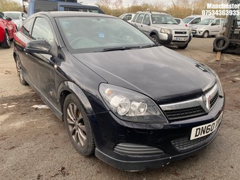 Location: Manchester - 2010 VAUXHALL ASTRA SPORT 3 Door Hatchback REG: DN60XWM, 1364 Petrol, 5 Speed Manual Petrol, Former Keepers: 5, Keys: No, MOT Expiry date: 05/12/2025