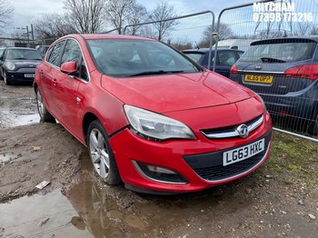Location: Mitcham - 2013 VAUXHALL ASTRA SRI AUTO 5 Door Hatchback REG: LG63HXC, Keys: No, MOT Expiry date: 15/08/2025, 1598 Petrol, 6 Speed Auto Petrol, Former Keepers: 7