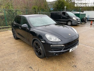 Location: Brentwood - 2011 PORSCHE CAYENNE S HYBRID TIP S Estate REG: LM11OGY, Keys: No, MOT Expiry date: 24.01.2026, 2995 Hybrid Electric, 8 Speed Auto Petrol/Electric, Former Keepers: 4
