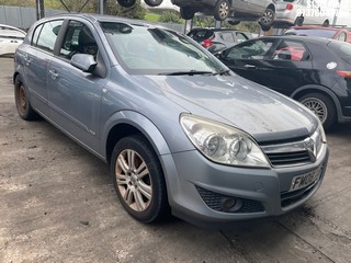 Location: Stapleford - 2008 VAUXHALL ASTRA DESIGN 5 Door Hatchback REG: FM08XEF, Keys: No, MOT Expiry date: 15/09/2026, 1598 Petrol, 5 Speed Manual Petrol, Former Keepers: 3