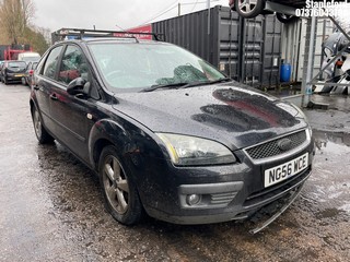 Location: Stapleford - 2006 FORD FOCUS ZETEC CLIMATE 5 Door Hatchback REG: NG56WCE, Keys: Yes, MOT Expiry date: 20/01/2027, 1596 Petrol, 5 Speed Manual Petrol, Former Keepers: 8