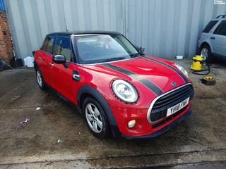 Location: St Helens - 2018 Mini Cooper 5 Door Hatchback REG: YH18FMK, Keys: Yes, MOT Expiry date: 26/11/2025, 1499 CC Petrol, 6 Speed Manual Petrol, Former Keepers: 2