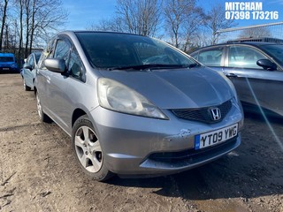 Location: Mitcham - 2009 HONDA JAZZ I-VTEC ES 5 Door Hatchback REG: YT09YWG, Keys: No, MOT Expiry date: 26/03/2026, 1339 Petrol, 5 Speed Manual Petrol, Former Keepers: 9