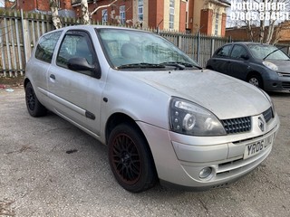 Location: Nottingham - 2006 RENAULT CLIO CAMPUS SPORT 3 Door Hatchback REG: YR06UKJ, Keys: No, MOT Expiry date: 09/07/2025, 1149 Petrol, 5 Speed Manual Petrol, Former Keepers: 9
