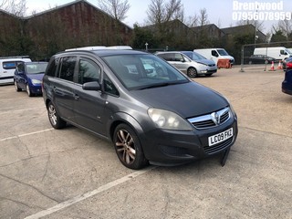 Location: Brentwood - 2009 VAUXHALL ZAFIRA LIFE MPV REG: LC09FKZ, Keys: No, MOT Expiry date: 26.03.2026, 1598 Petrol, 5 Speed Manual Petrol, Former Keepers: 6
