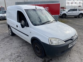 Location: South Wales - 2010 VAUXHALL COMBO 2000 CDTI 16V Car Derived Van REG: FP60FPV, Keys: No, MOT Expiry date: 11/10/2025, 1248 Diesel, 5 Speed Manual Diesel, Former Keepers: 8