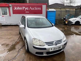 Location: Hull - 2005 VOLKSWAGEN GOLF S SDI 5 Door Hatchback REG: PJ54KMX, Keys: No, MOT Expiry date: 16/12/2025, 1968 Diesel, 5 Speed Manual Diesel, Former Keepers: 8