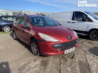 Location: Leeds - 2006 PEUGEOT 307 S HDI Estate REG: MJ06XBF, Keys: No, MOT Expiry date: 25-02-2026, 1560 Diesel, 5 Speed Manual Diesel, Former Keepers: 7