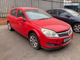 Location: Hayes - 2009 VAUXHALL ASTRA ACTIVE PLUS 5 Door Hatchback REG: BU59YHX, Keys: No, MOT Expiry date: 03/10/2025, 1598 Petrol, 5 Speed Manual Petrol, Former Keepers: 3