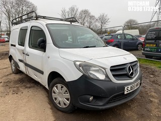 Location: Mitcham - 2015 MERCEDES-BENZ CITAN 109 CDI DUALINER Van With Side Windows REG: SJ65HNX, Keys: No, MOT Expiry date: 24/10/2025, 1461 Diesel, 5 Speed Manual Diesel, Former Keepers: 3