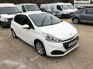 Location: Brentwood - 2017 PEUGEOT 208 ACTIVE 5 Door Hatchback REG: MJ17OFL, Keys: No, MOT Expiry date: 24/02/2026, 1199 Petrol, 5 Speed Manual Petrol, Former Keepers: 9