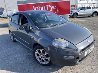 Location: South Wales - 2014 FIAT PUNTO GBT MULTIJET 5 Door Hatchback REG: DU64LZX, Keys: Yes, MOT Expiry date: 24/02/2026, 1248 Diesel, 5 Speed Manual Diesel, Former Keepers: 7