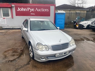 Location: Hull - 2005 MERCEDES C220 CDI CLASSIC SE A 4 Door Saloon REG: L200MMY, Keys: No, MOT Expiry date: 26/11/2024, 2148 Diesel, 5 Speed Auto Diesel, Former Keepers: 3