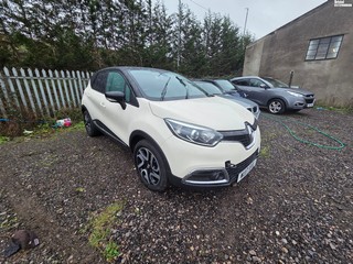 Location: Bristol - 2017 Renault Captur Dynamique S Nav Tce 5 Door SUV REG: WU17XVX, Keys: Yes, MOT Expiry date: 04/02/2026, 898 CC Petrol, 5 Speed Manual Petrol, Former Keepers: 1