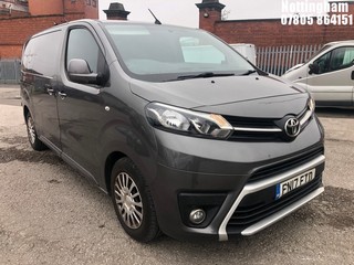 Location: Nottingham - 2017 TOYOTA PROACE COMFORT PANEL VAN REG: FN17FTD, 1560cc DIESEL, 6 SPEED MANUAL DIESEL, Former Keepers: 0, Keys: Yes, MOT Expiry date: 01/03/2026