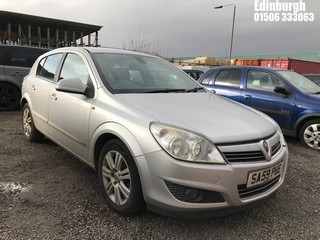Location: Edinburgh - 2009 VAUXHALL ASTRA DESIGN AUTO 5 Door Hatchback REG: SA59PUE, Keys: Yes, MOT Expiry date: 16/03/2026, 1796 Petrol, 4 Speed Auto Petrol, Former Keepers: 4
