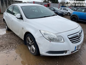 Location: Peterborough - 2011 VAUXHALL INSIGNIA SRI 5 Door Hatchback REG: DL11BCF, Keys: No, MOT Expiry date: 29/01/2026, 1796 Petrol, 6 Speed Manual Petrol, Former Keepers: 7