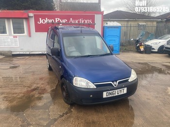 Location: Hull - 2011 VAUXHALL COMBO 1700 ECOFLEX Car Derived Van REG: DN61UYT, Keys: No, MOT Expiry date: 17/12/2025, 1248 Diesel, 5 Speed Manual Diesel, Former Keepers: 7