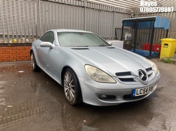 Location: Hayes - 2004 MERCEDES SLK 200 KOMPRESSOR AUTO Convertible REG: LC54RBF, Keys: No, MOT Expiry date: 21/10/2025, 1796 Petrol, 5 Speed Auto Petrol, Former Keepers: 15