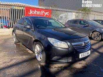 Location: Hayes - 2013 VAUXHALL INSIGNIA EXCLUSIV CDTI 5 Door Hatchback REG: VO13SMX, Keys: No, MOT Expiry date: 25/09/2026, 1956 Diesel, 6 Speed Manual Diesel, Former Keepers: 4